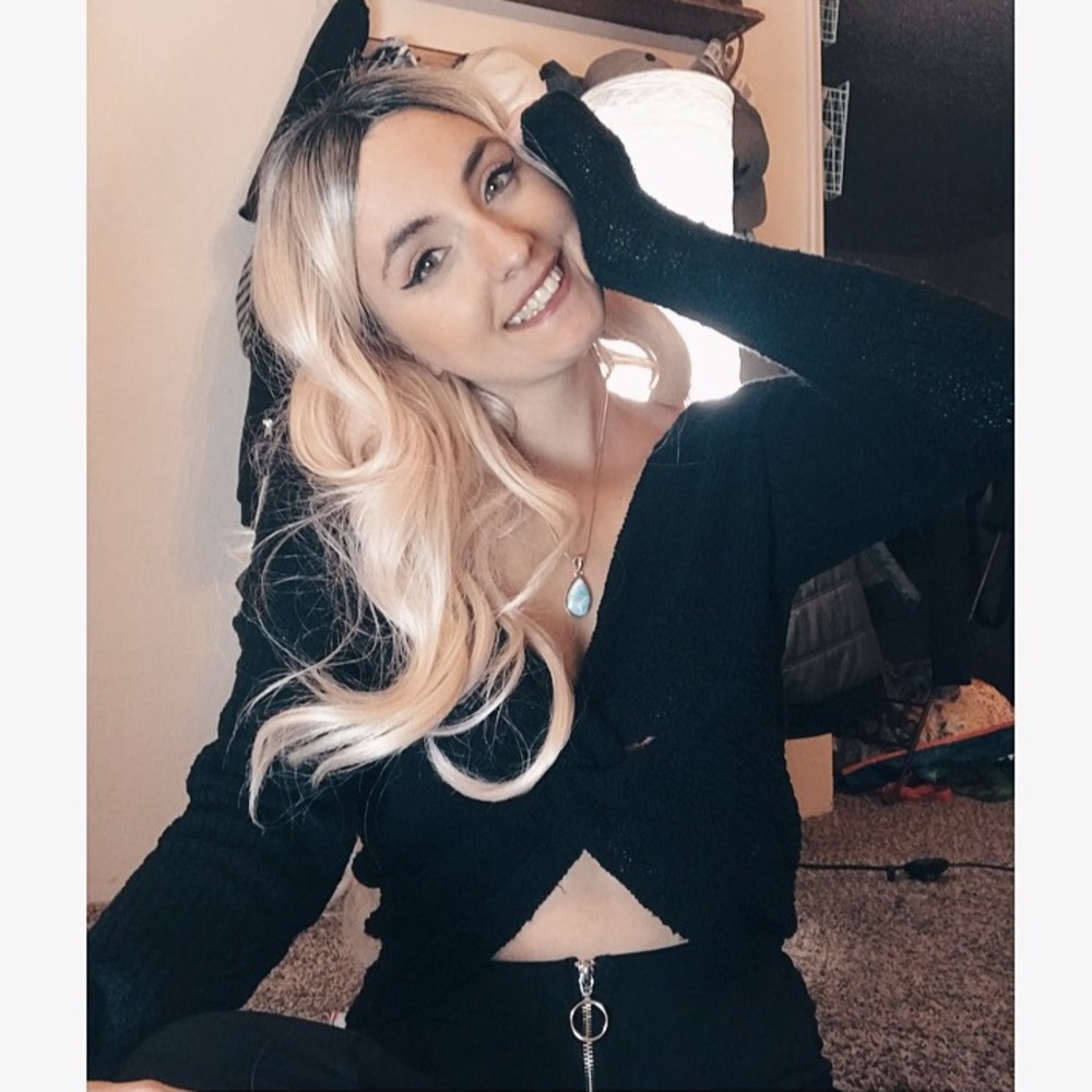 Sweater crop top
